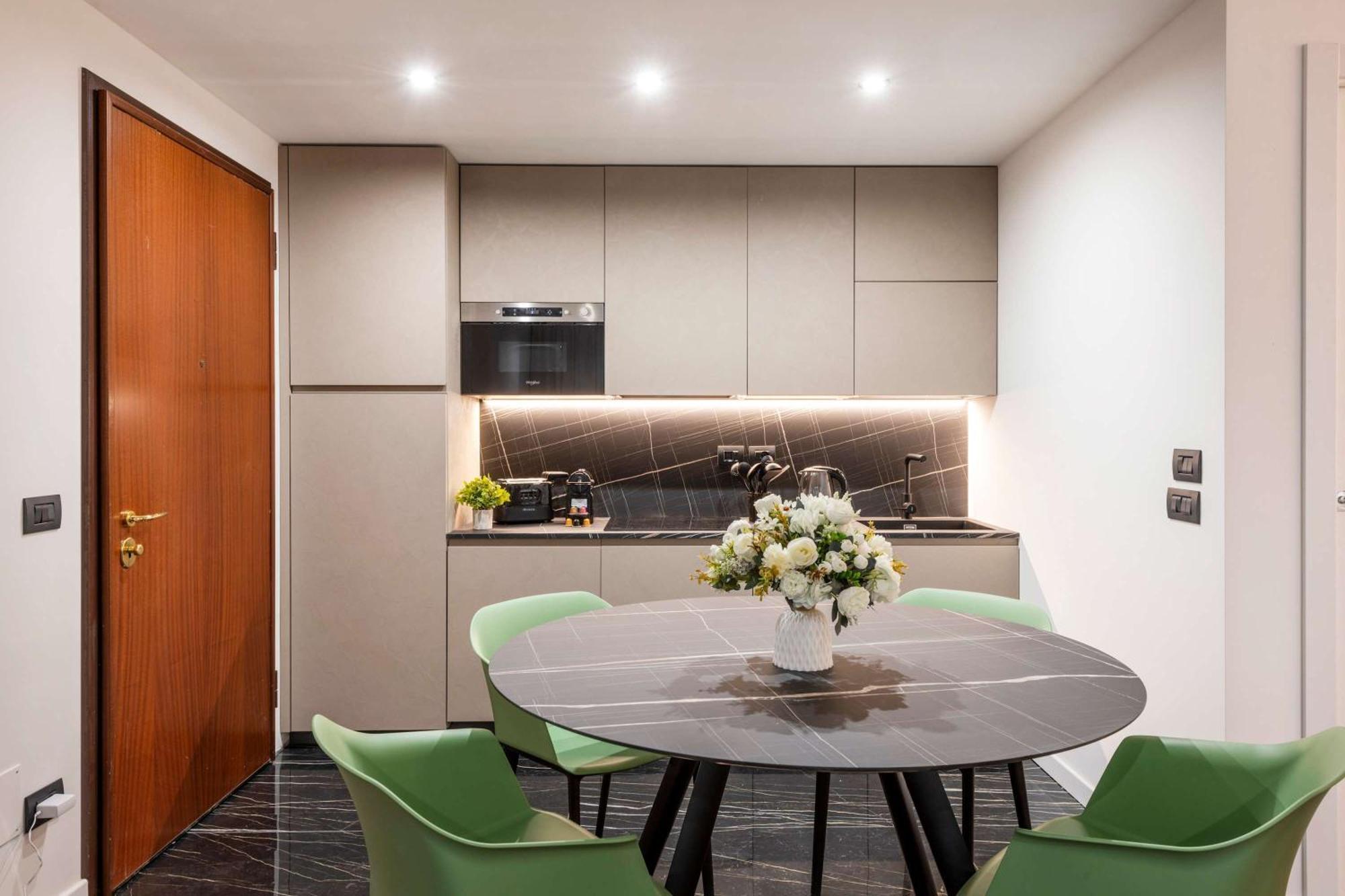 White House - San Babila Appartement
