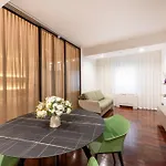 White House - San Babila