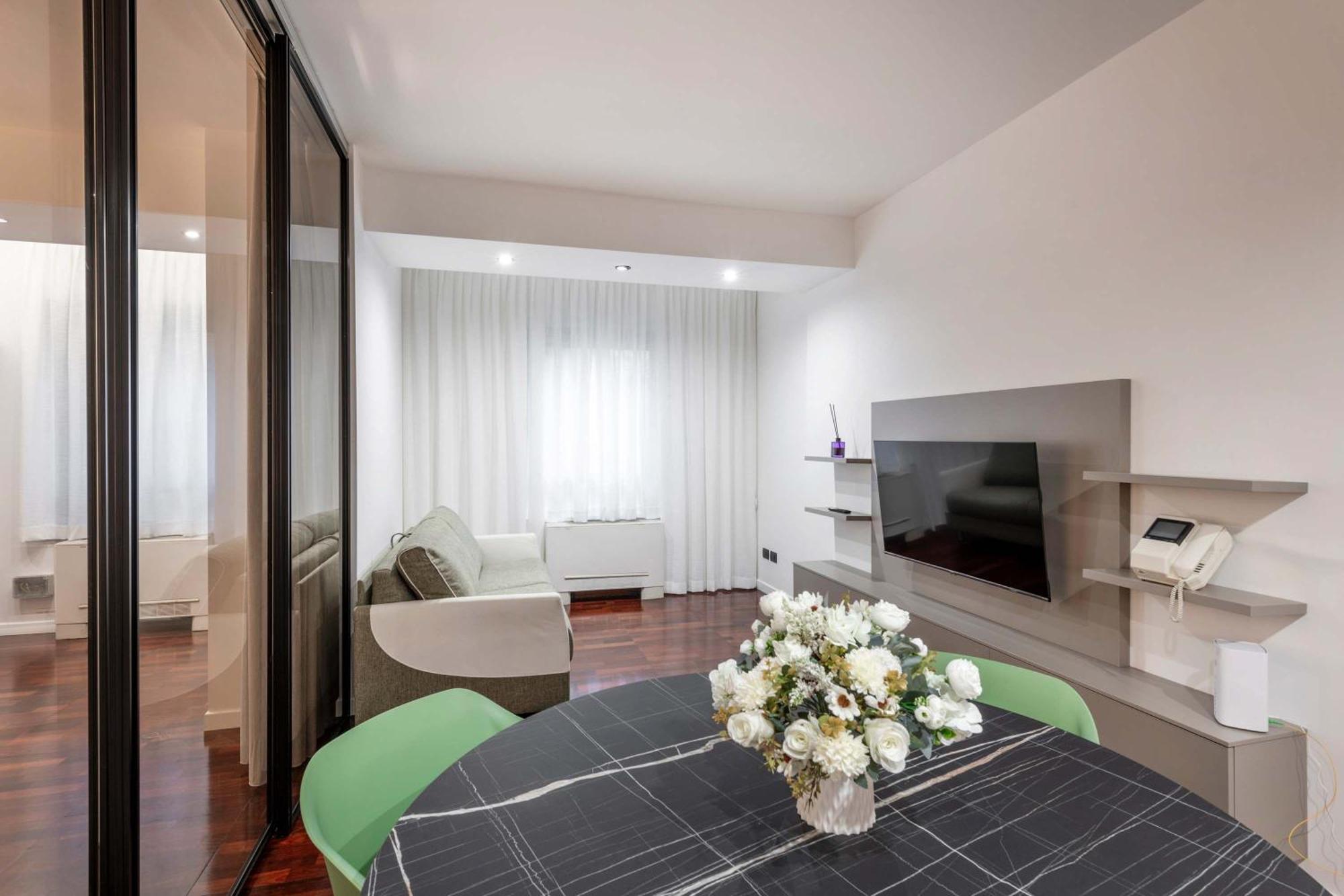 Apartment White House - San Babila